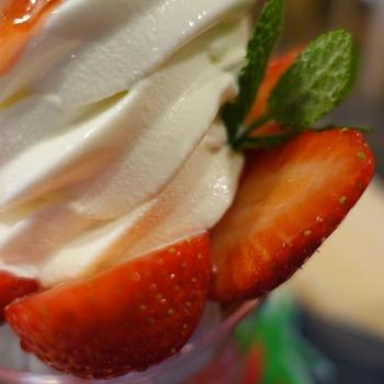 『いちごカフェ』営業終了のお知らせ