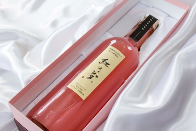 いっちゃん林檎農園の紅の夢ジュース（ピンク）720ｍｌ化粧箱付き